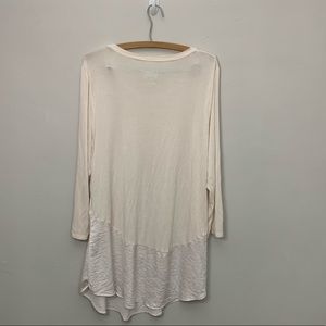 LOGO by Lori Goldstein Tops - LOGO Lori Goldstein Size XL Cream Top LOGO by Lori Goldstein Tops - LOGO Lori Goldstein Size XL Cream Top